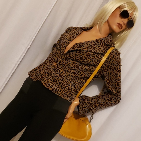 SOLD IN LOT ONLY - Picture 2 of 7